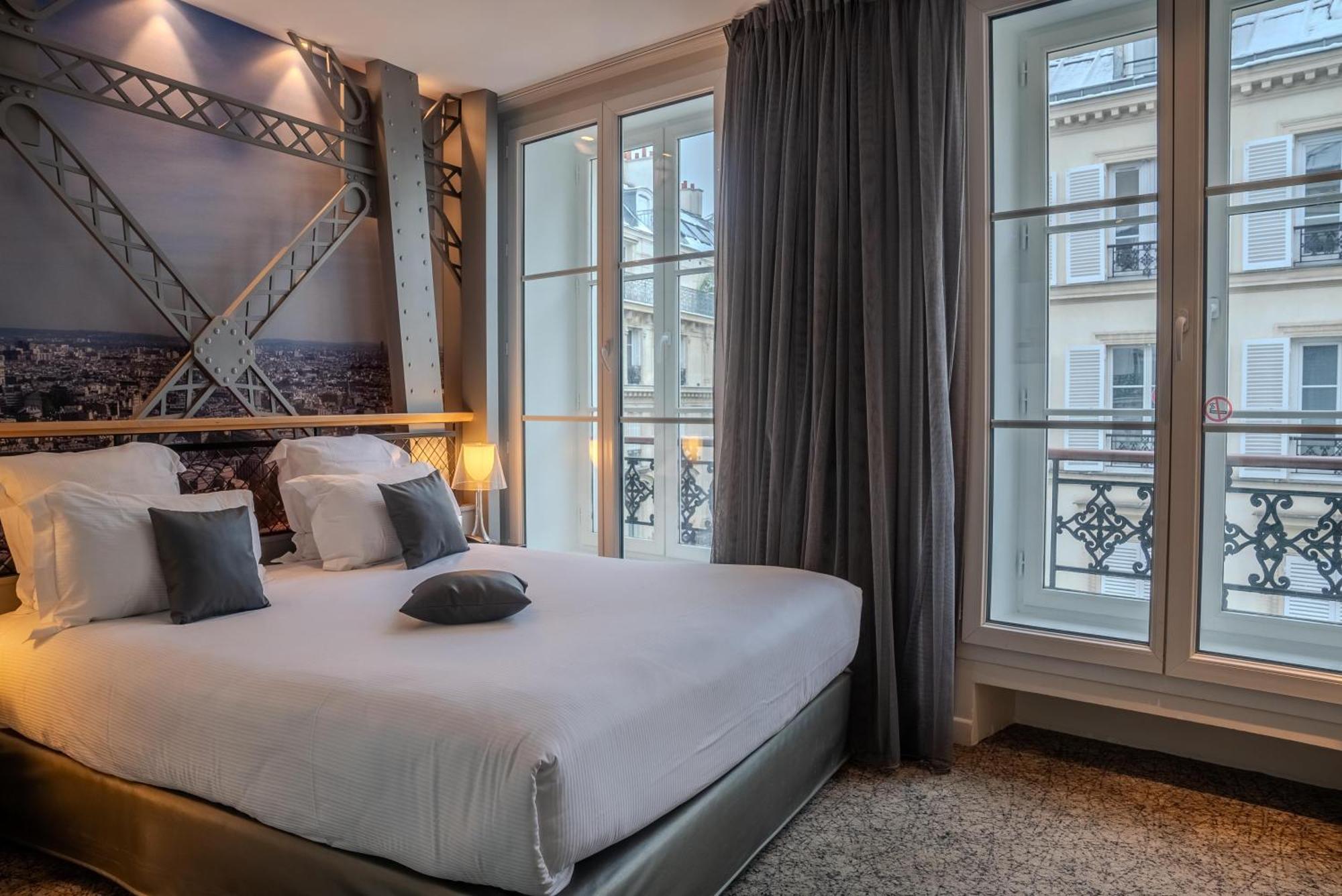 Double Room Tour Eiffel Shower